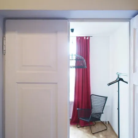 Bookinn Szálloda