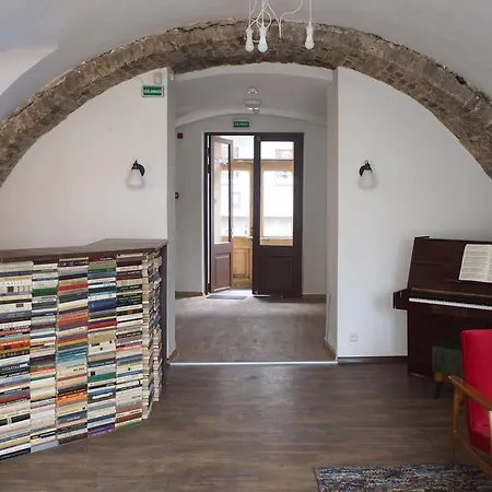 Bookinn Szálloda